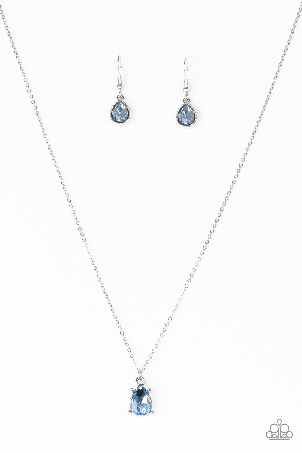 Classy Classicist - Blue - Paparazzi