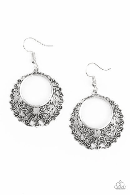 Grapevine Glamorous - Silver - Paparazzi