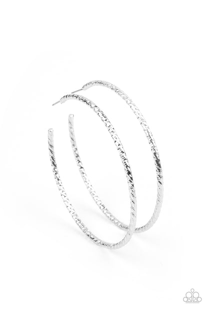 Voluptuous Volume - Silver - Paparazzi